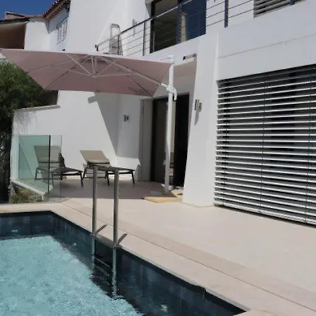 Belle à Avec Piscine Et Vue - Fr-1-100-228